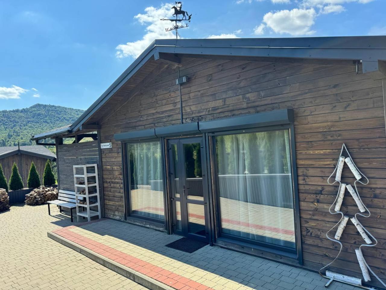 Tustan Holiday home