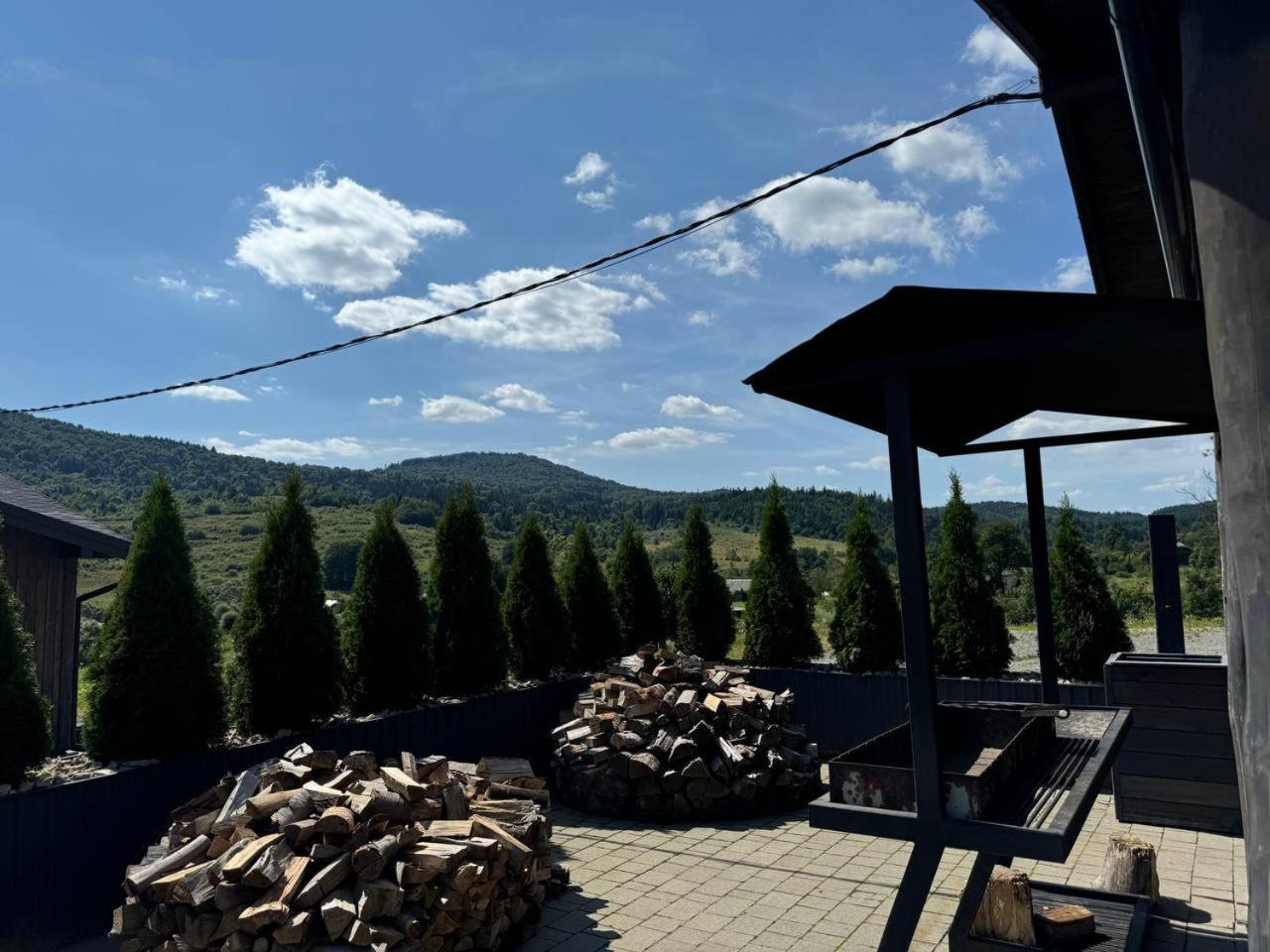 Tustan Holiday home Urych