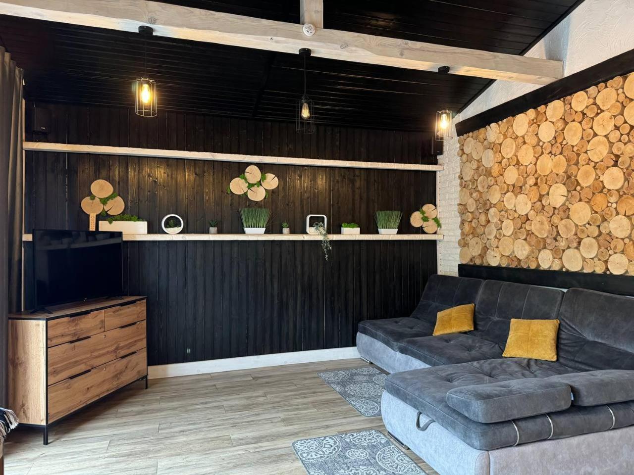 Tustan Holiday home *